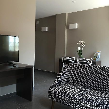 Le Brin D'Olivier Aparthotel Bourg-Saint-Andéol Eksteriør bilde